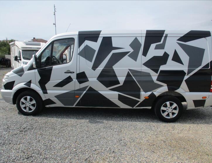 Mercedes-Benz Sprinter 2