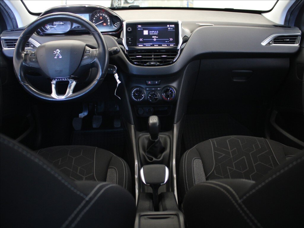 Peugeot 2008 SUV / Terénní 1,2 l 81 kw