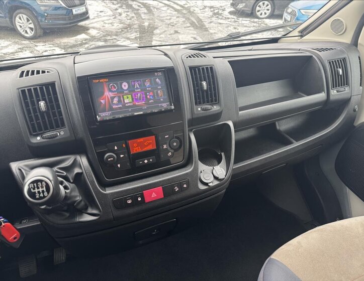 Peugeot Ostatní Ostatní 3,0 l 130 kw