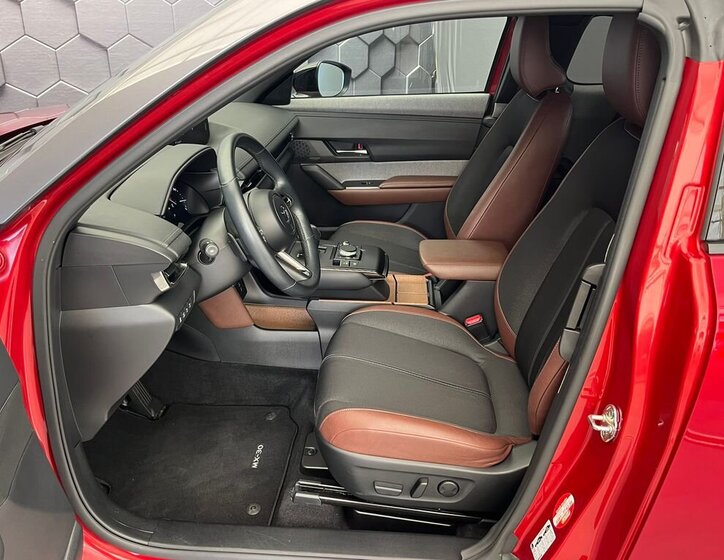 Mazda MX-30 SUV / Terénní 0,0 107 kw