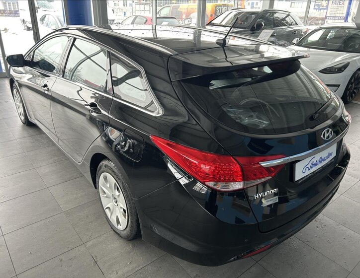 Hyundai i40 Kombi 1,6 l 99 kw