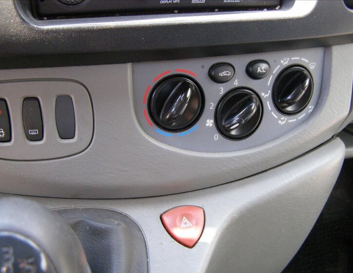 Renault Trafic Skříň 2,0 l 84 kw