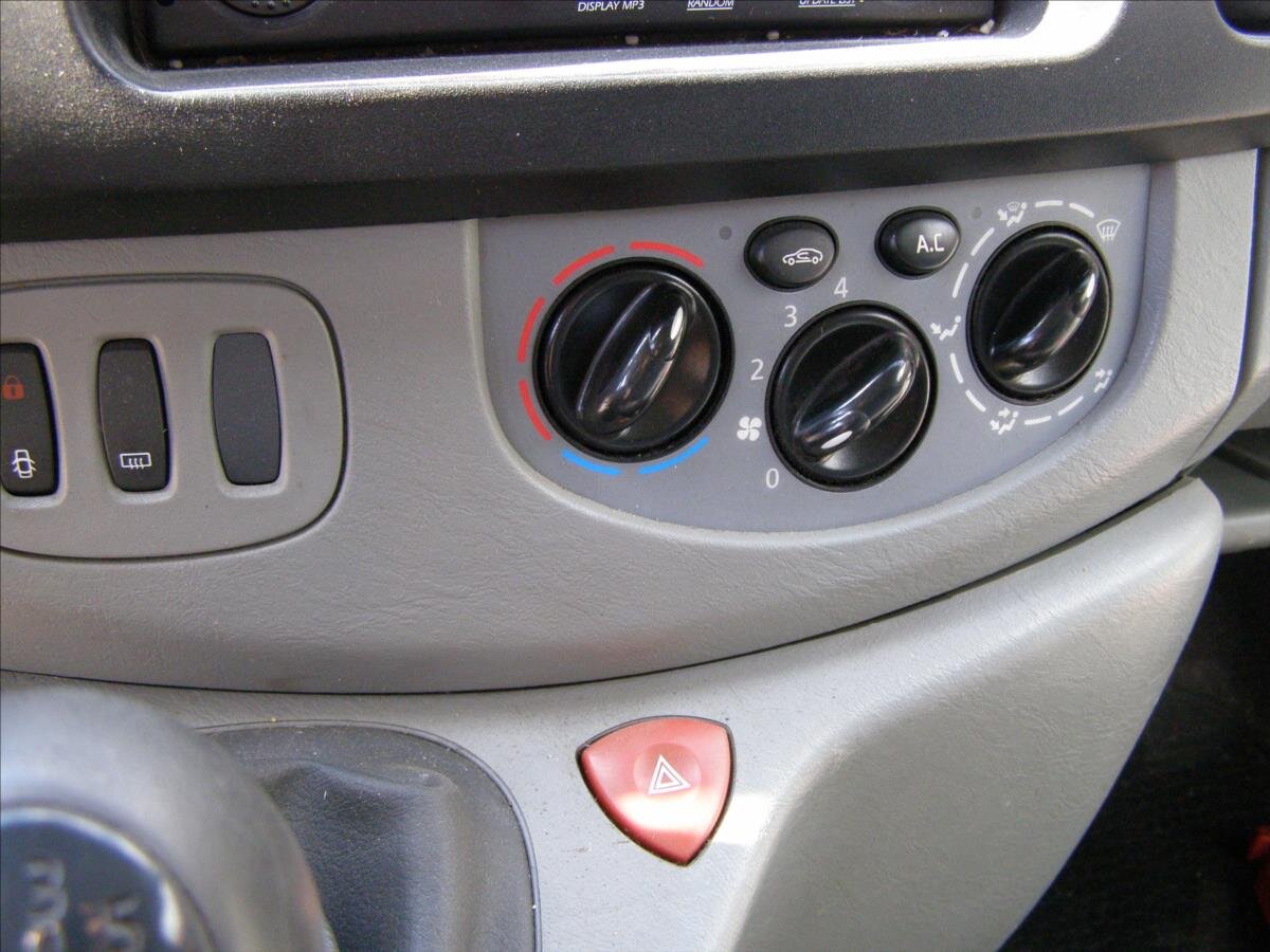 Renault Trafic Skříň 2,0 l 84 kw