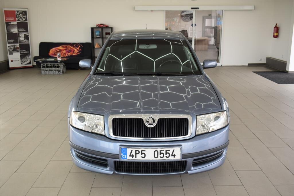 Škoda Superb Sedan / Limuzína 2,8 l 142 kw