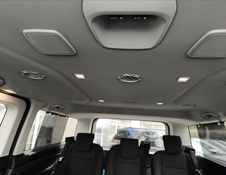 Ford Tourneo Custom MPV 2,0 l 110 kw