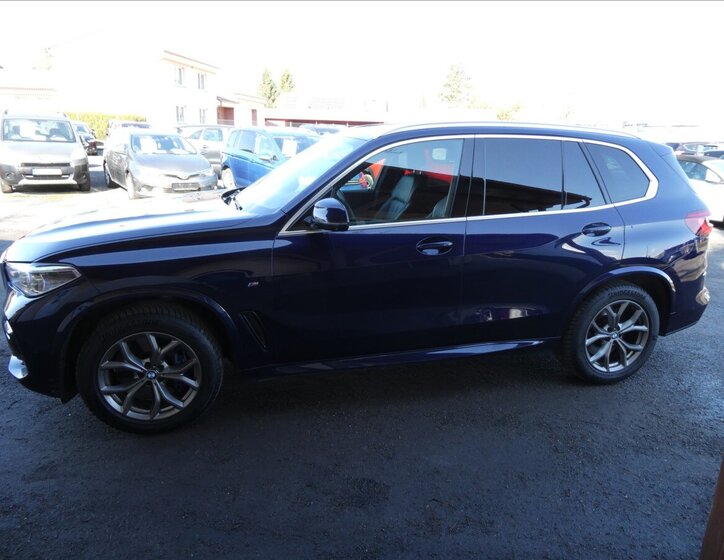 BMW X5 SUV / Terénní 3,0 l 195 kw