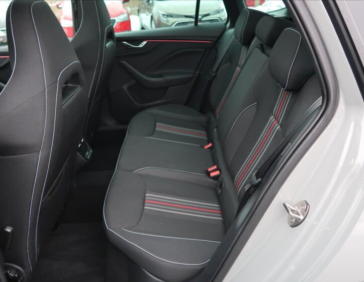 Škoda Scala Hatchback 999,0 85 kw