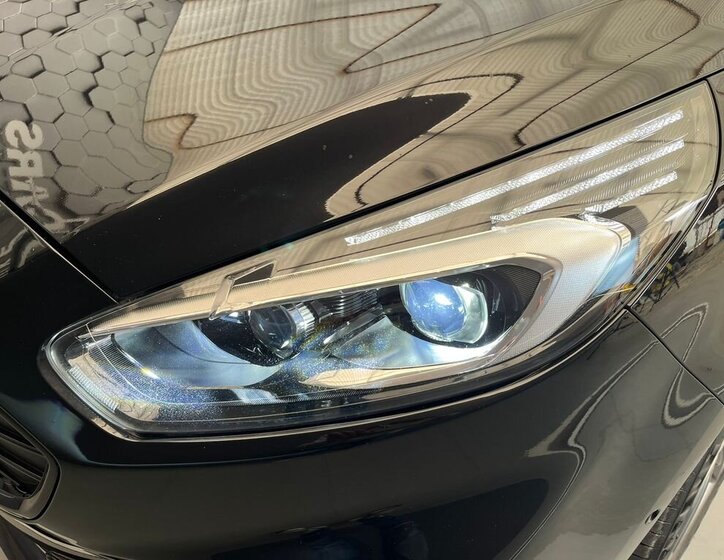 Ford S-MAX MPV 2,5 l 140 kw