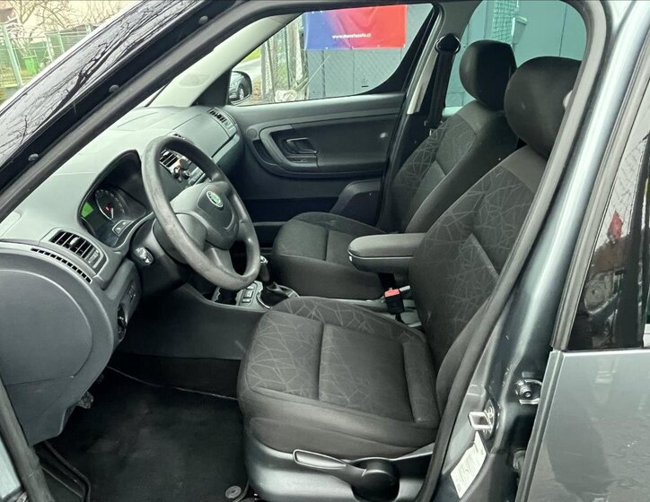 Škoda Roomster 11