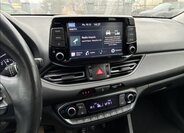 Hyundai i30 18