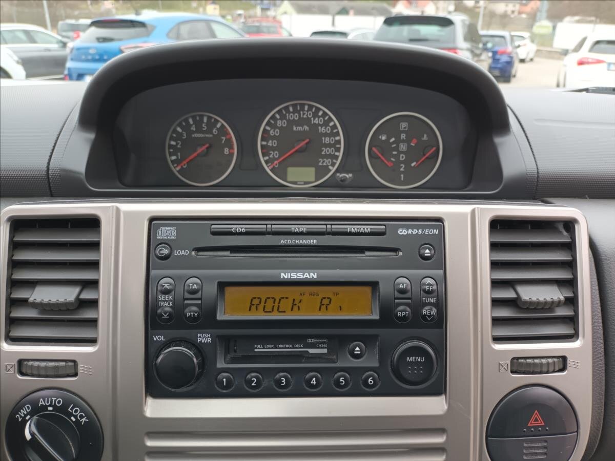 Nissan X-Trail SUV / Terénní 2,5 l 121 kw