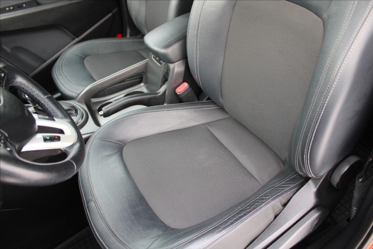 KIA Sportage SUV / Terénní 2,0 l 120 kw