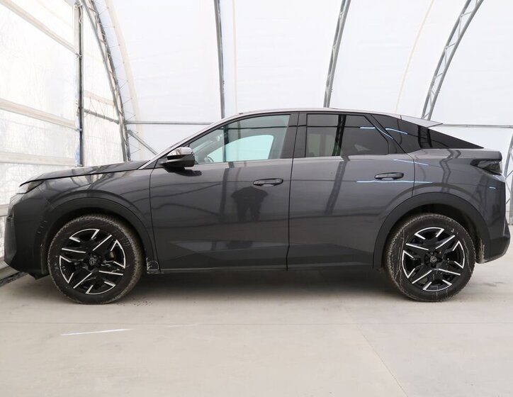 Peugeot 3008 SUV 1,2 l 100 kw