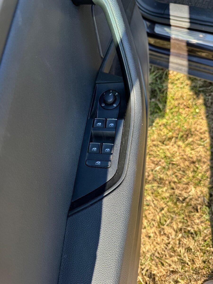 Škoda Superb Kombi 0,0 110 kw