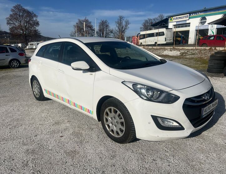 Hyundai i30 12