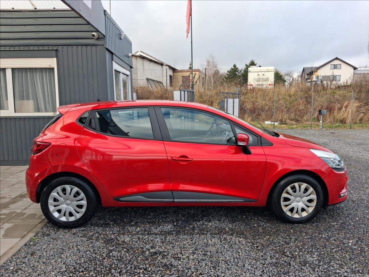Renault Clio Hatchback 1,1 l 54 kw