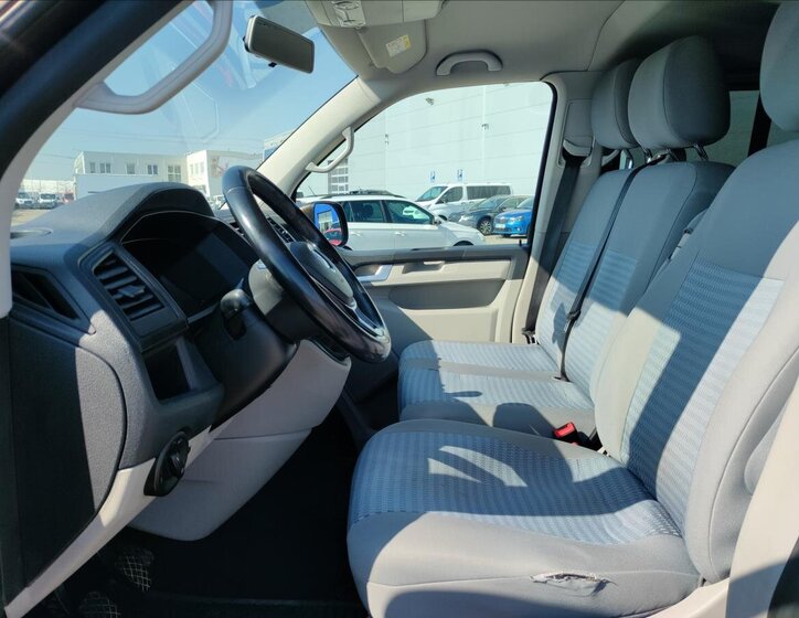 Volkswagen Caravelle MPV 2,0 l 150 kw