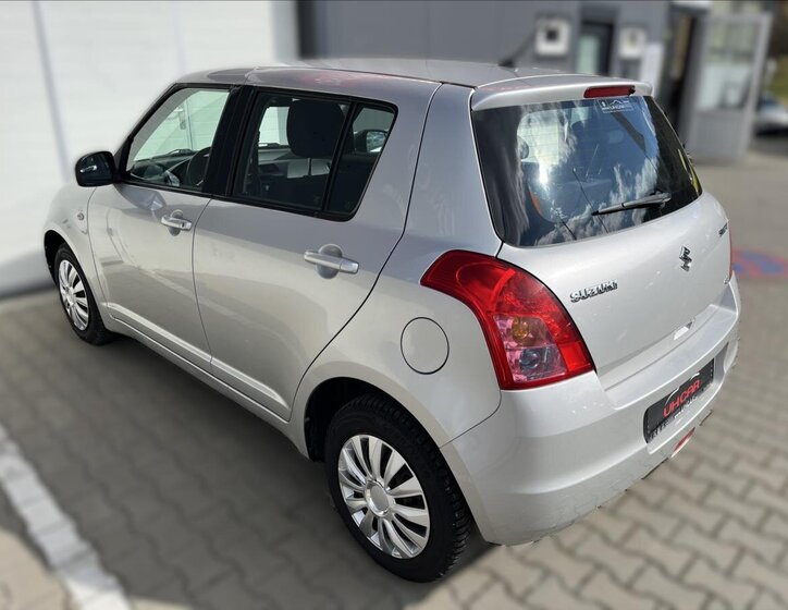 Suzuki Swift Hatchback 1,3 l 68 kw