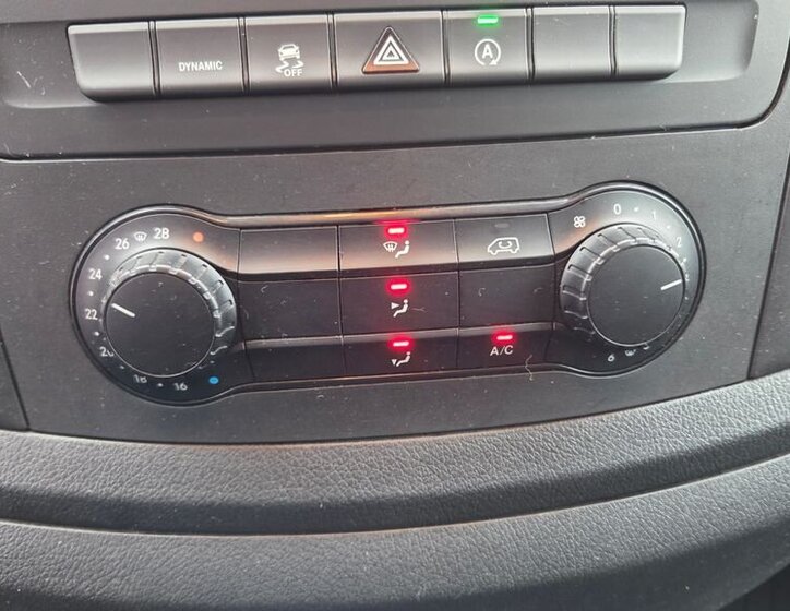 Mercedes-Benz Vito Skříň 2,0 l 120 kw