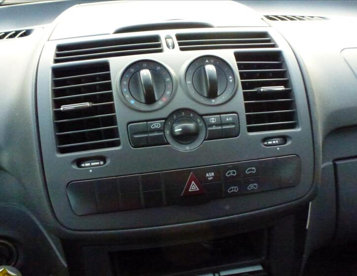 Mercedes-Benz Vito 32