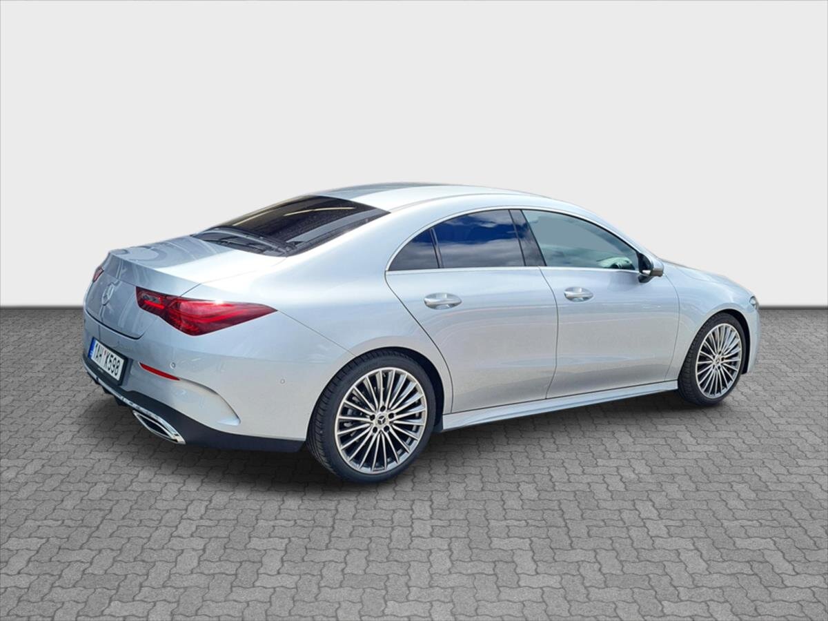 Mercedes-Benz CLA Sedan 2,0 l 110 kw