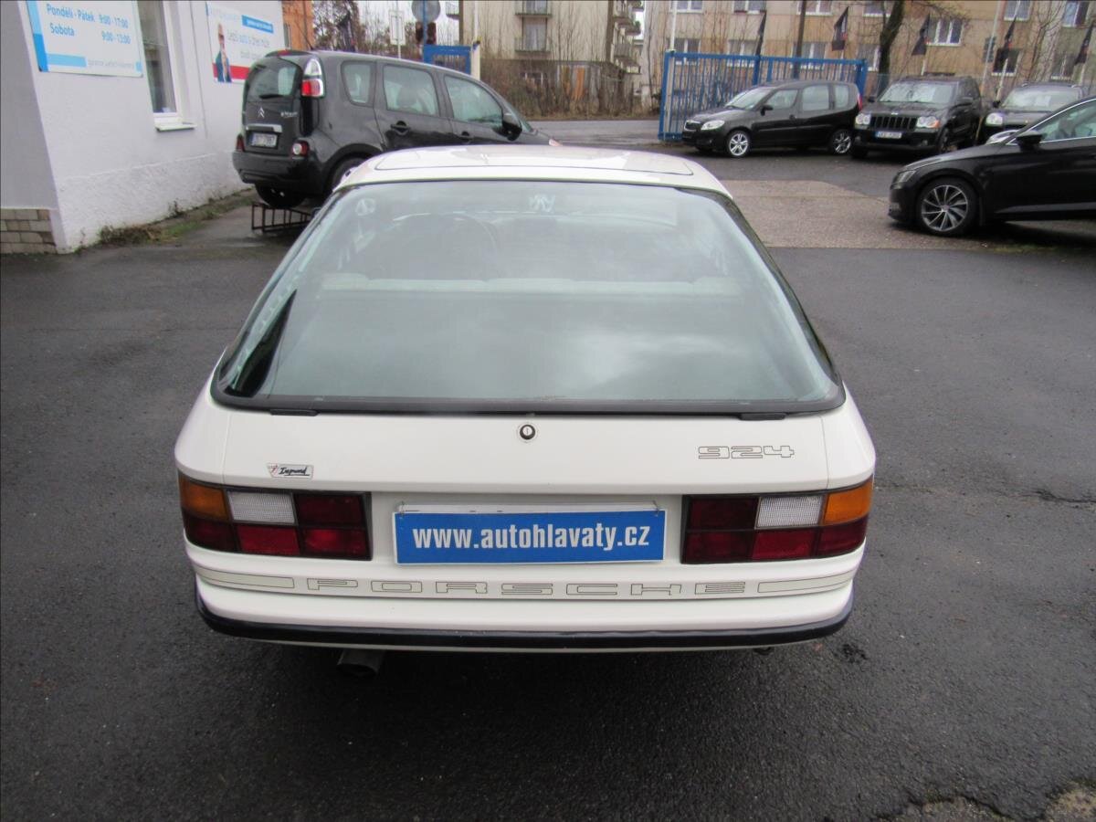 Porsche 924 Kupé 2,0 l 92 kw