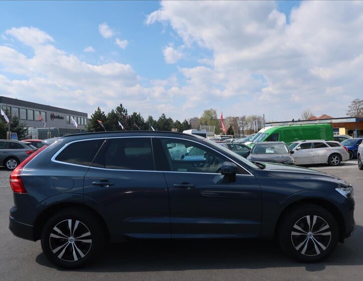 Volvo XC60 SUV / Terénní 2,0 l 145 kw