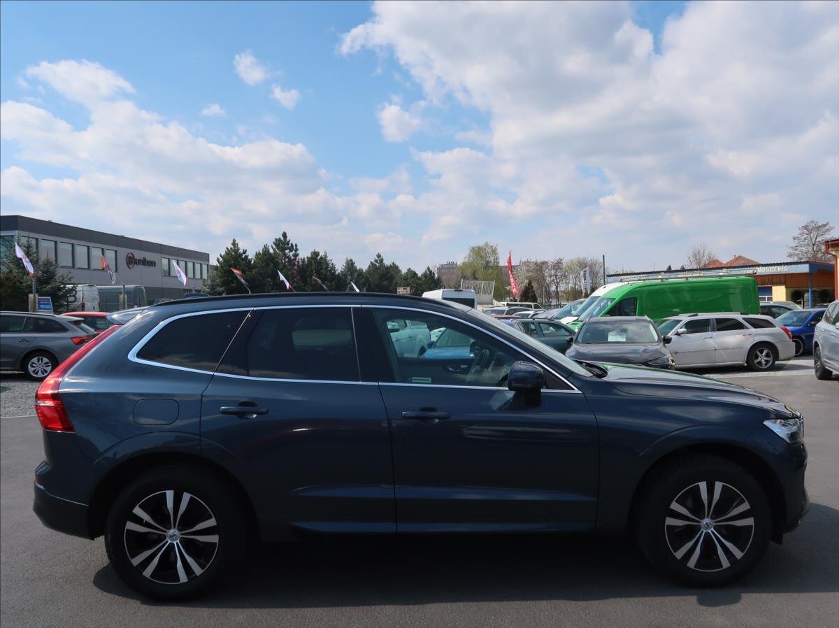 Volvo XC60 SUV / Terénní 2,0 l 145 kw