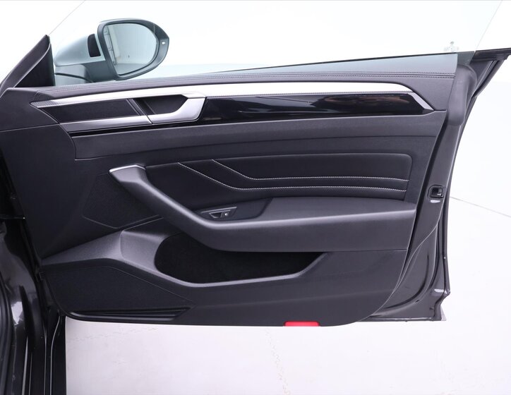 Volkswagen Arteon Kombi 2,0 l 110 kw