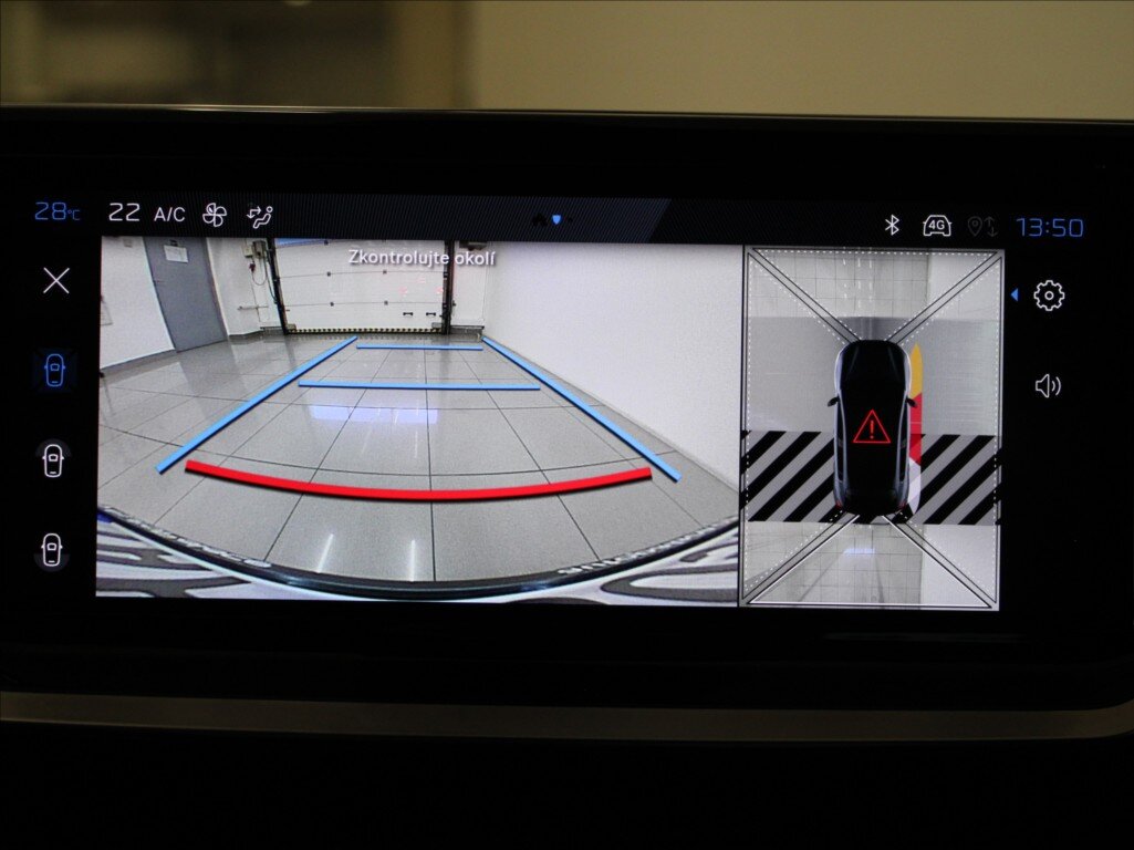 Peugeot 208 Hatchback 1,2 l 81 kw