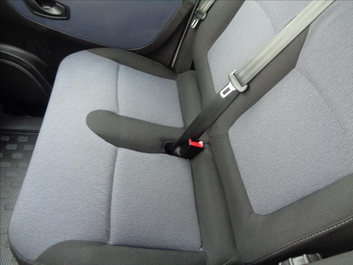 Opel Vivaro Ostatní 1,6 l 70 kw