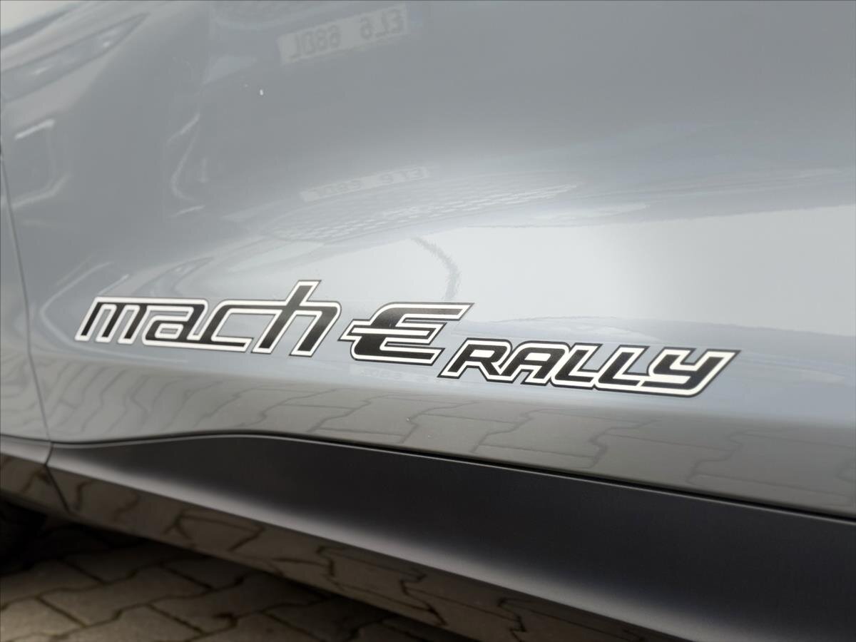 Ford Mustang Mach-E Hatchback 0,0 358 kw