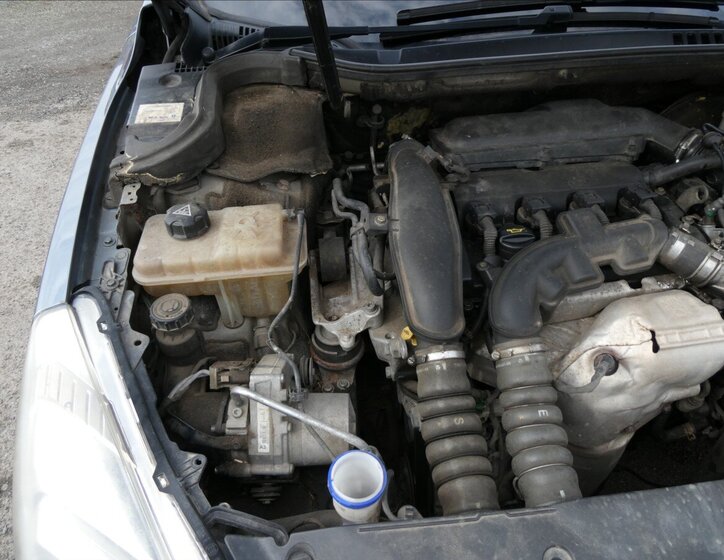 Peugeot 508 Sedan / Limuzína 1,6 l 115 kw