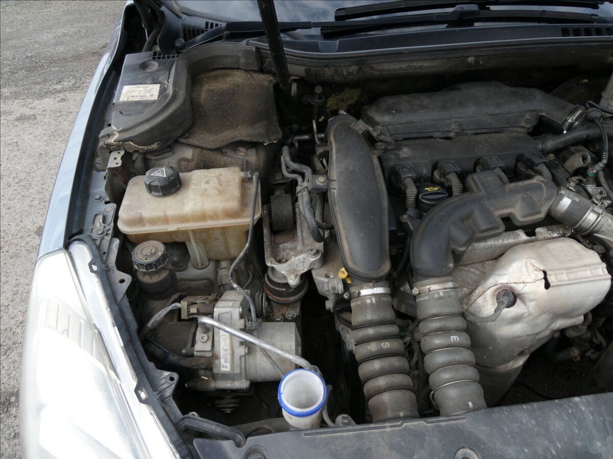 Peugeot 508 Sedan / Limuzína 1,6 l 115 kw