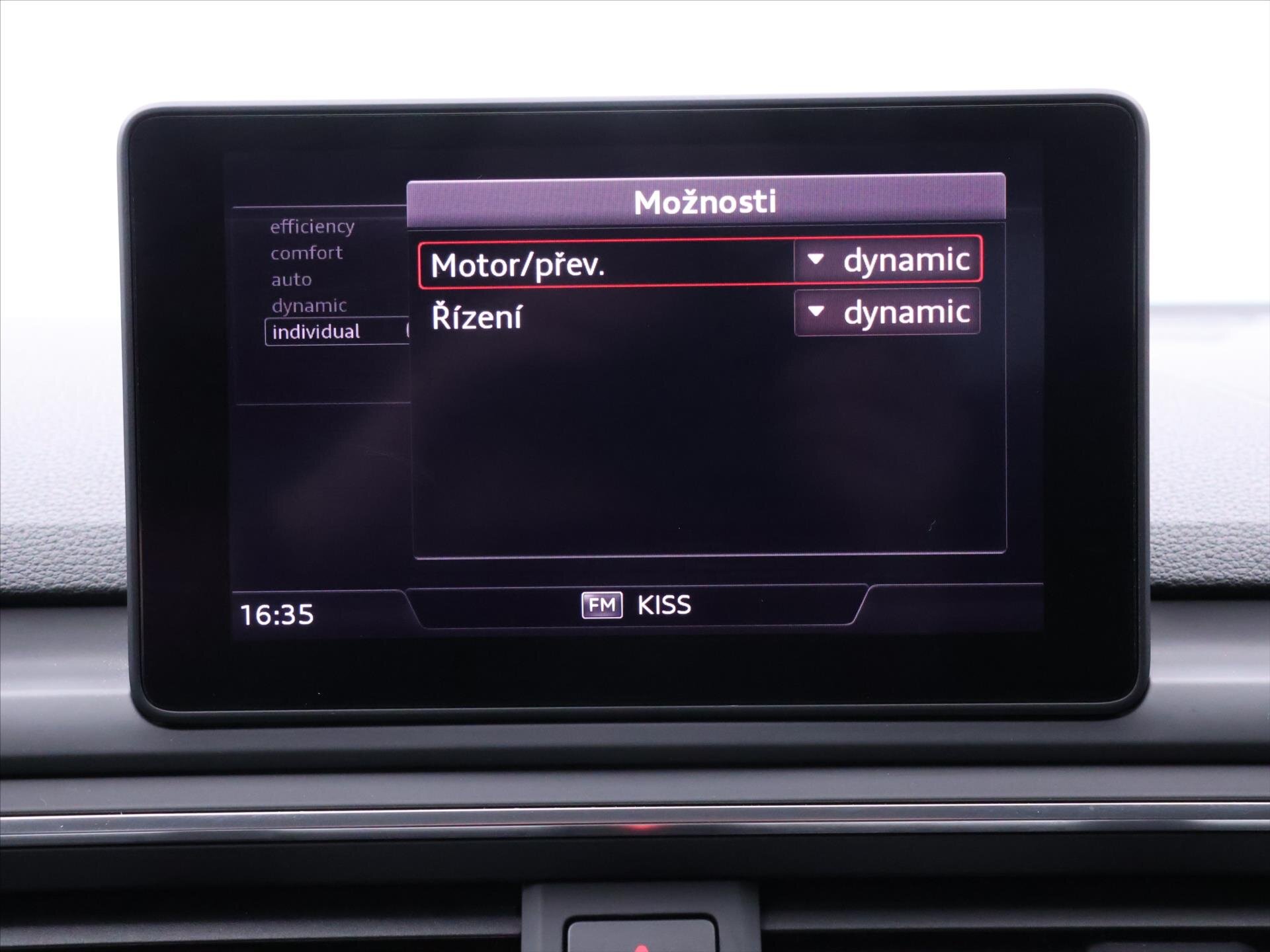 Audi A4 Kombi 2,0 l 140 kw