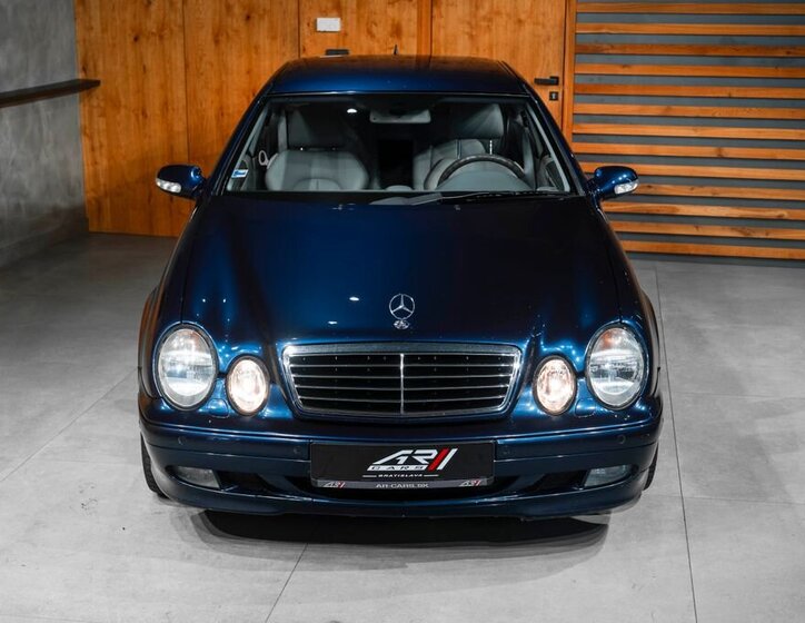 Mercedes-Benz CLK Kupé 4,3 l 205 kw