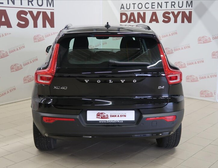 Volvo XC40 Kombi 2,0 l 145 kw