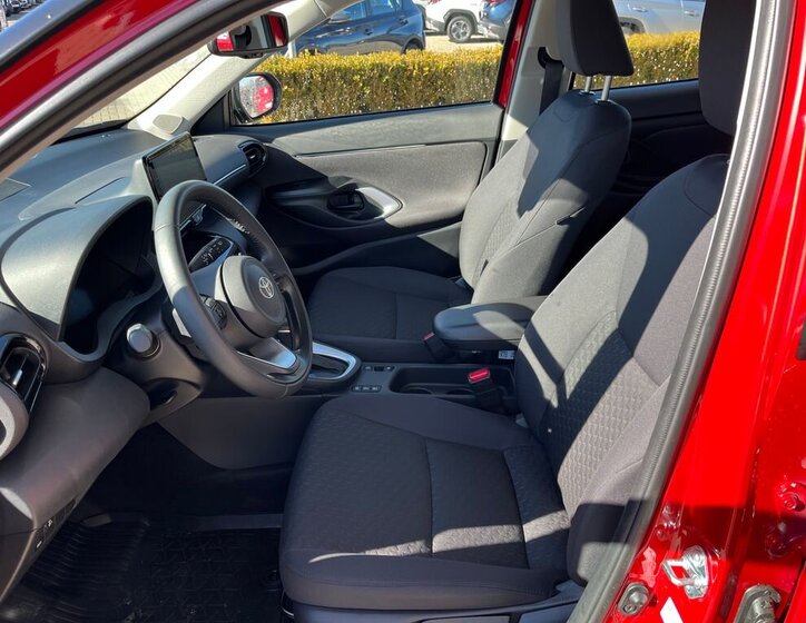 Toyota Yaris Cross SUV / Terénní 1,5 l 68 kw