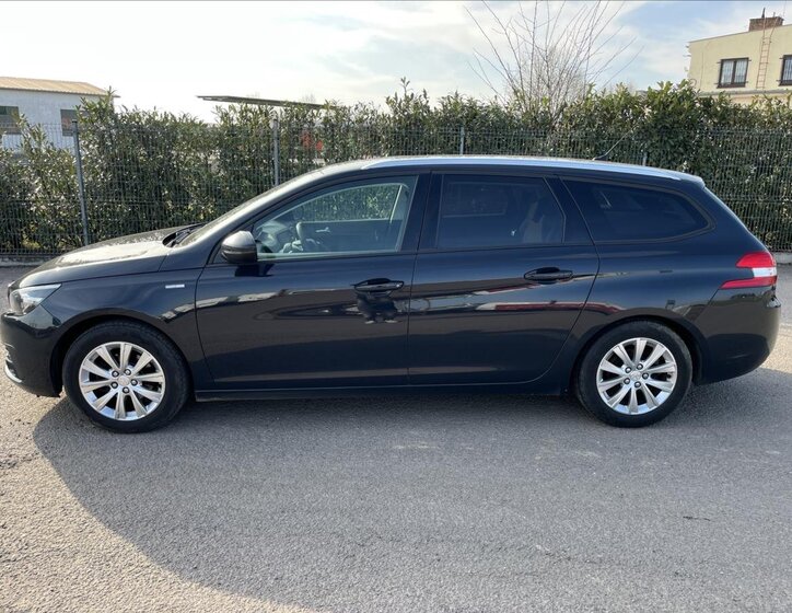 Peugeot 308 Kombi 1,5 l 96 kw