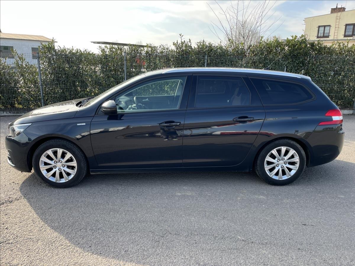 Peugeot 308 Kombi 1,5 l 96 kw