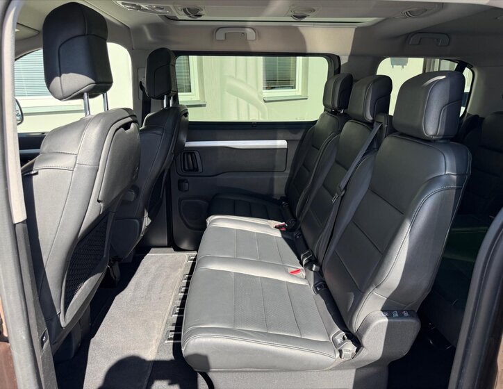 Toyota ProAce Verso 10