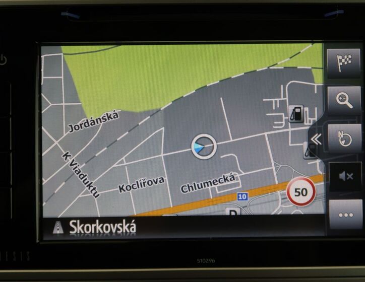 Toyota Land Cruiser 19