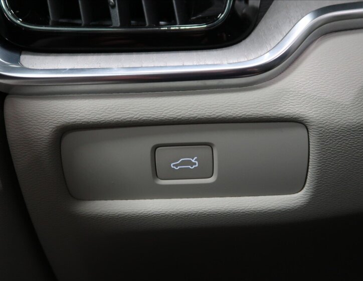 Volvo S60 Sedan / Limuzína 2,0 l 184 kw