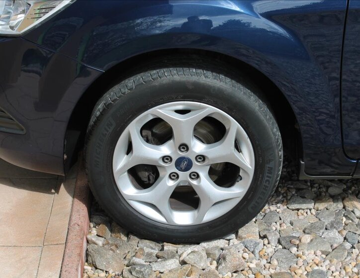 Ford Focus Kombi 1,6 l 74 kw