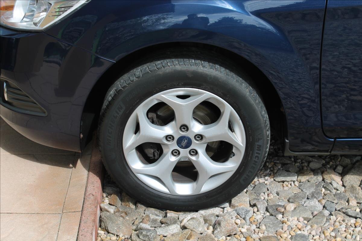 Ford Focus Kombi 1,6 l 74 kw