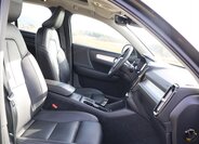 Volvo XC40 SUV / Terénní 2,0 l 140 kw