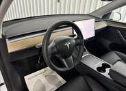 Tesla Model Y 15