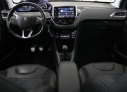 Peugeot 208 Hatchback 1,2 l 81 kw