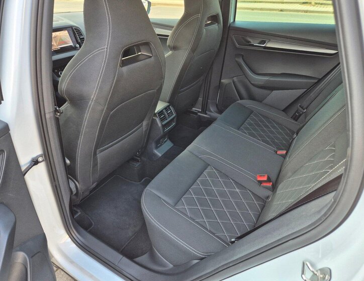 Škoda Karoq SUV / Terénní 1,5 l 110 kw