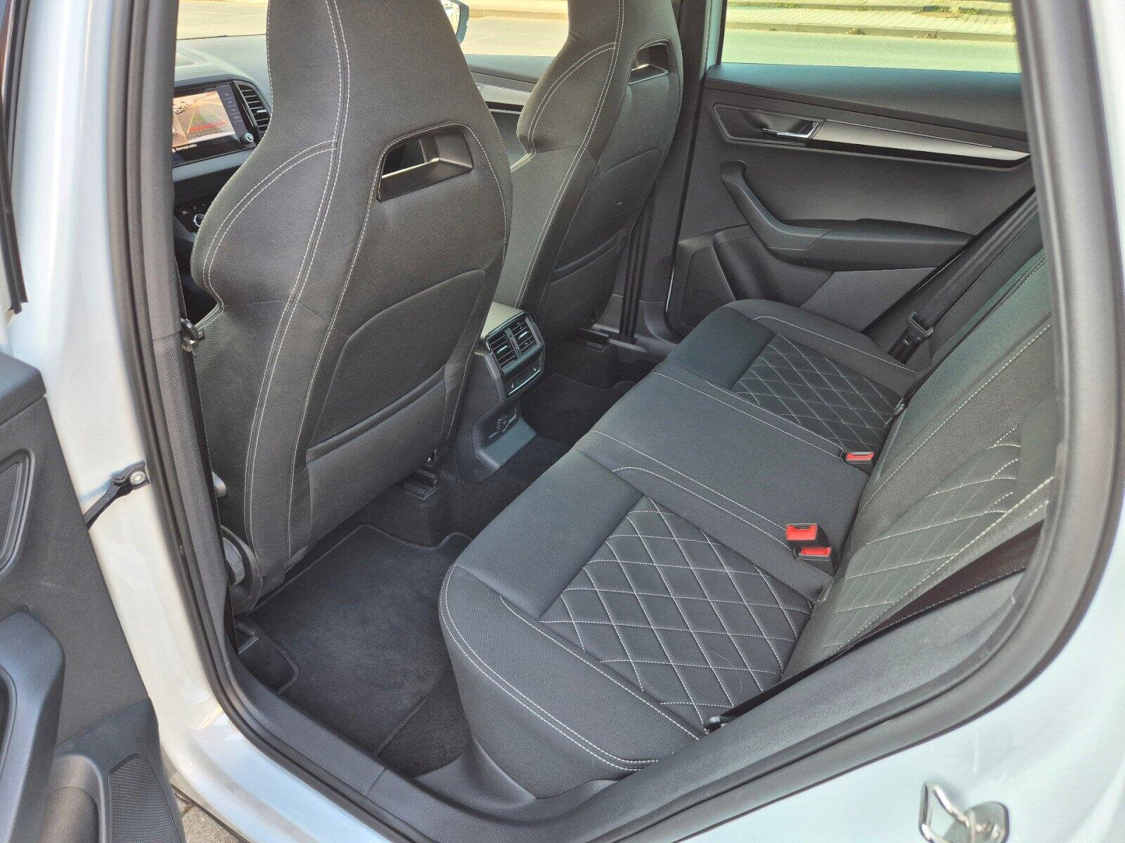 Škoda Karoq SUV / Terénní 1,5 l 110 kw